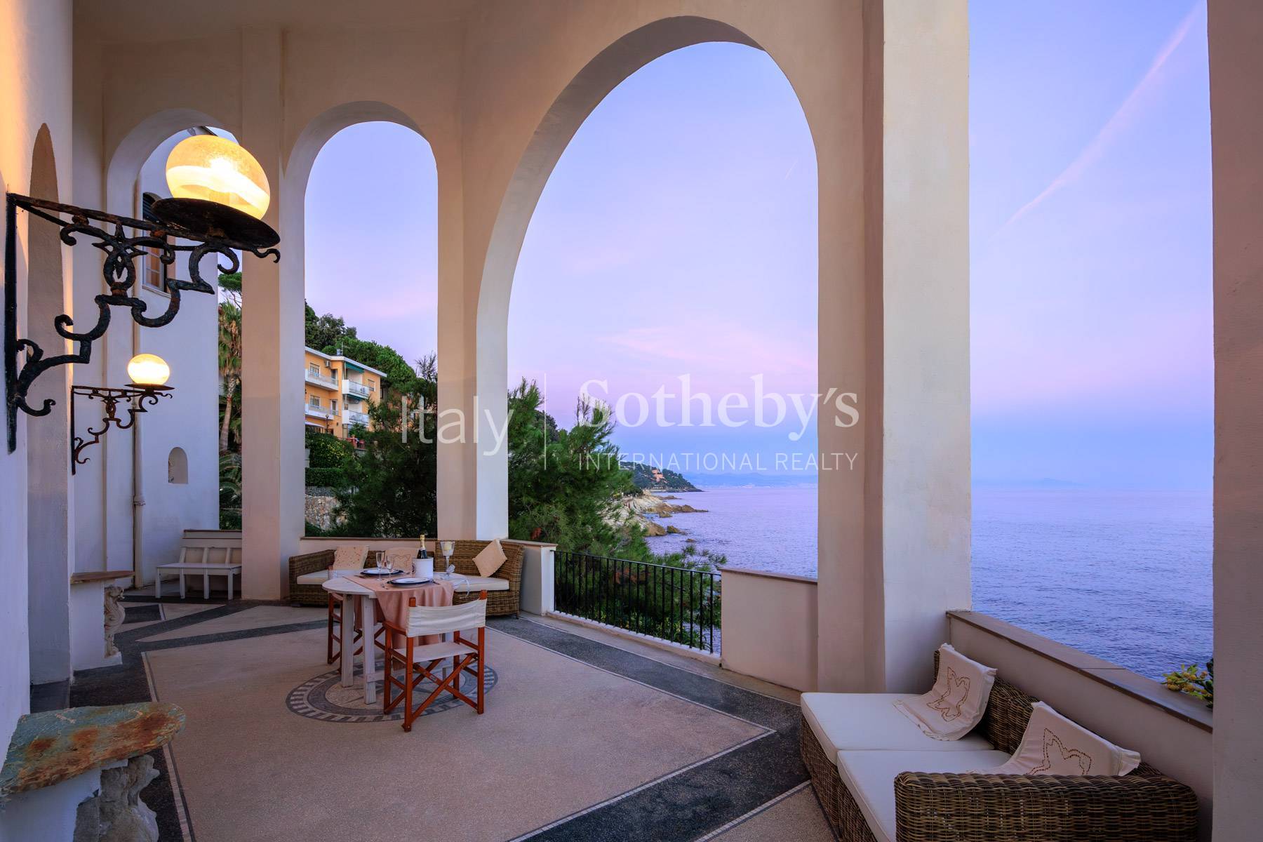  Elegant villa with private bay in Varazze - 物件實景