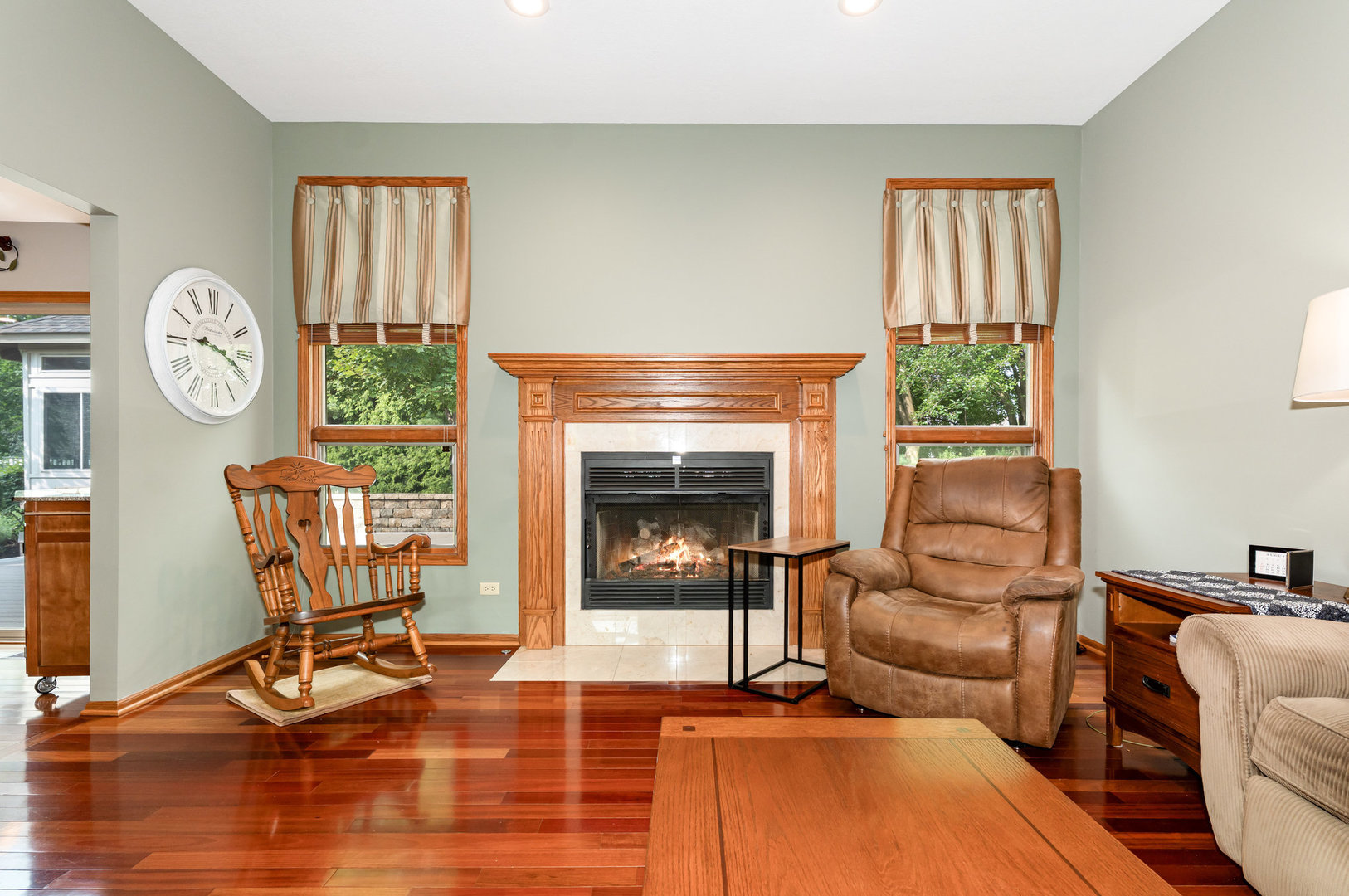 Shorewood, Illinois, 60404, United States, 3 Bedrooms Bedrooms, ,3 BathroomsBathrooms,Residential,For Sale,1937616