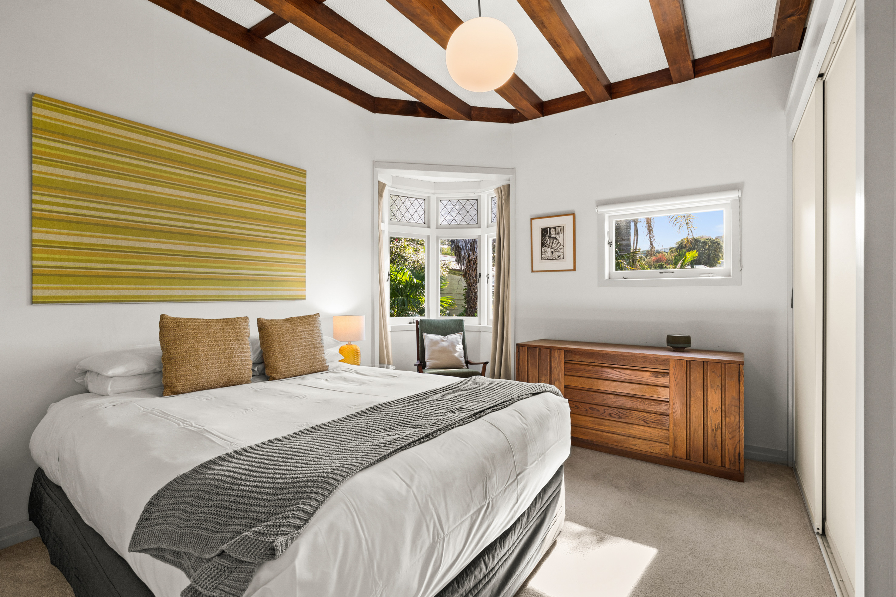  Panoramic Ocean Views with Income Potential - 物件實景