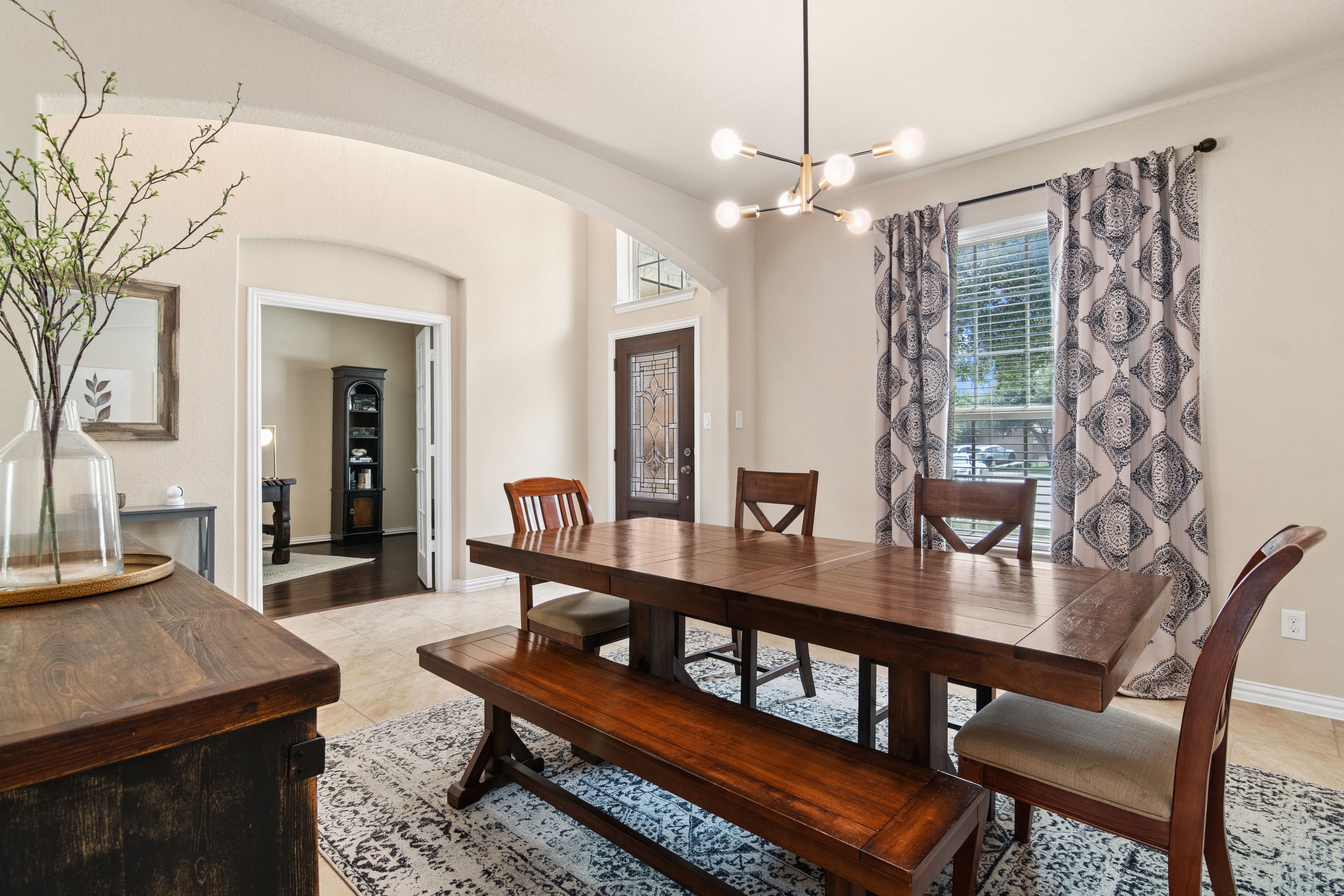  Open Concept Living in Kallison Ranch - 物件實景