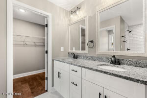 Lenoir City, Tennessee, 37771, United States, 3 Bedrooms Bedrooms, ,2 BathroomsBathrooms,Residential,For Sale,1933466