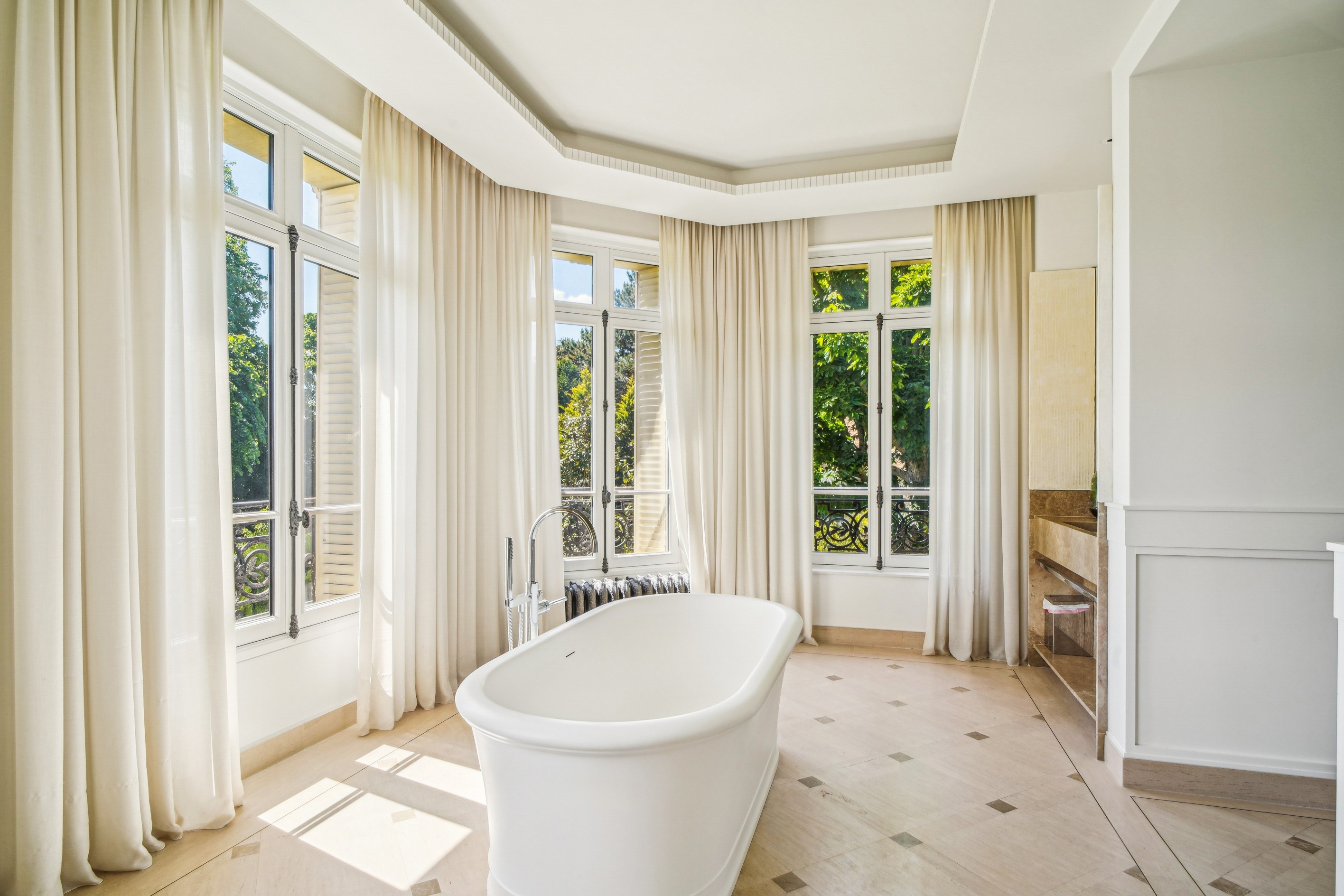  Le Vésinet – Historic Napoleon III Mansion Renovated by International Interior … - 物件實景