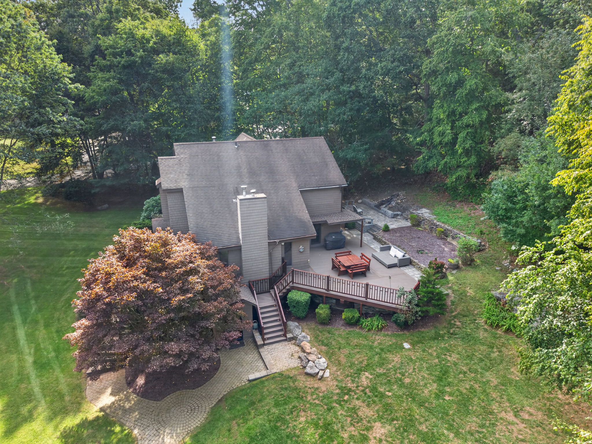  Modern Living and Effortless Entertaining Tucked Away on 1.5 Acres - 物件實景