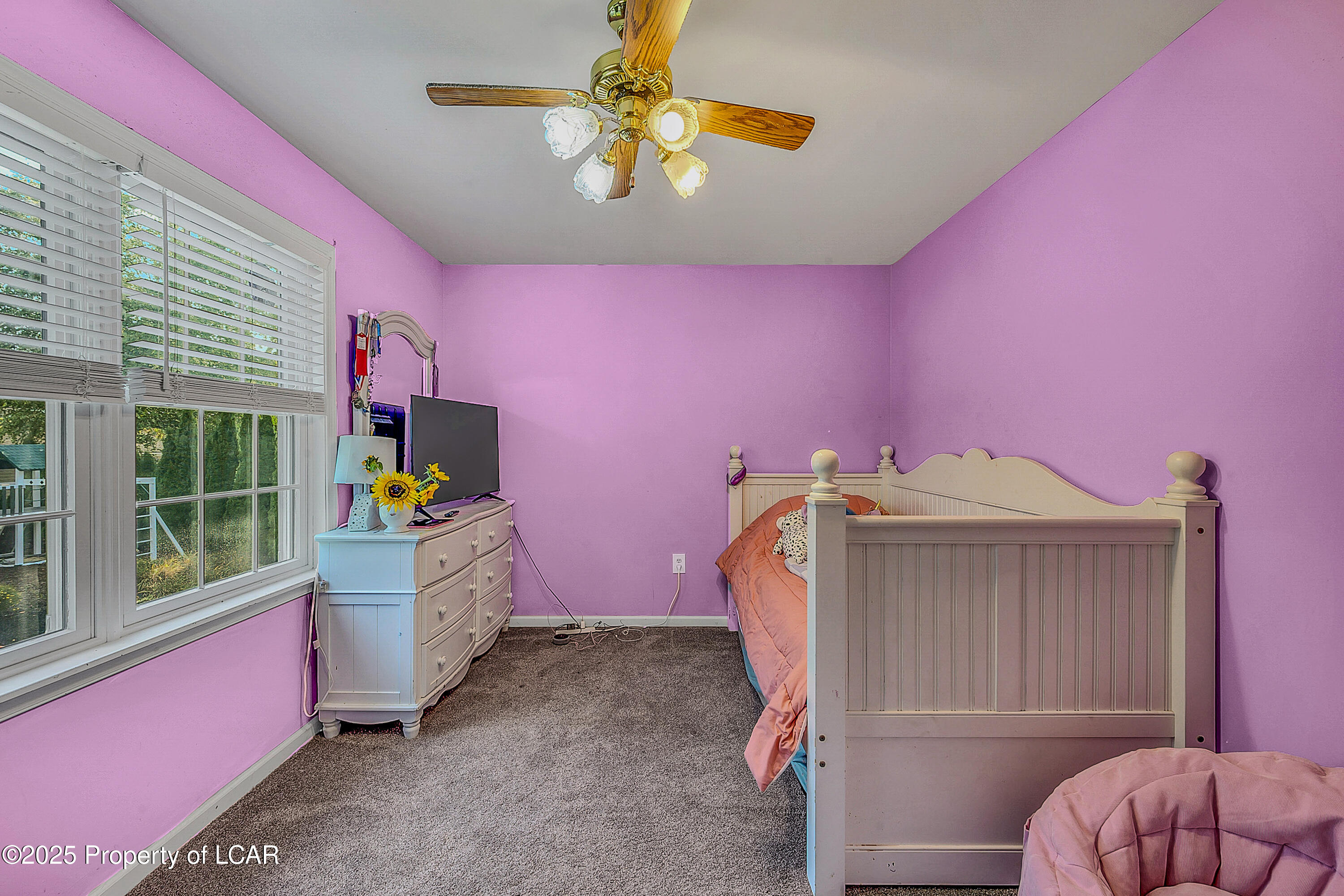 Shavertown, Pennsylvania, 18708, United States, 4 Bedrooms Bedrooms, ,3 BathroomsBathrooms,Residential,For Sale,1943613
