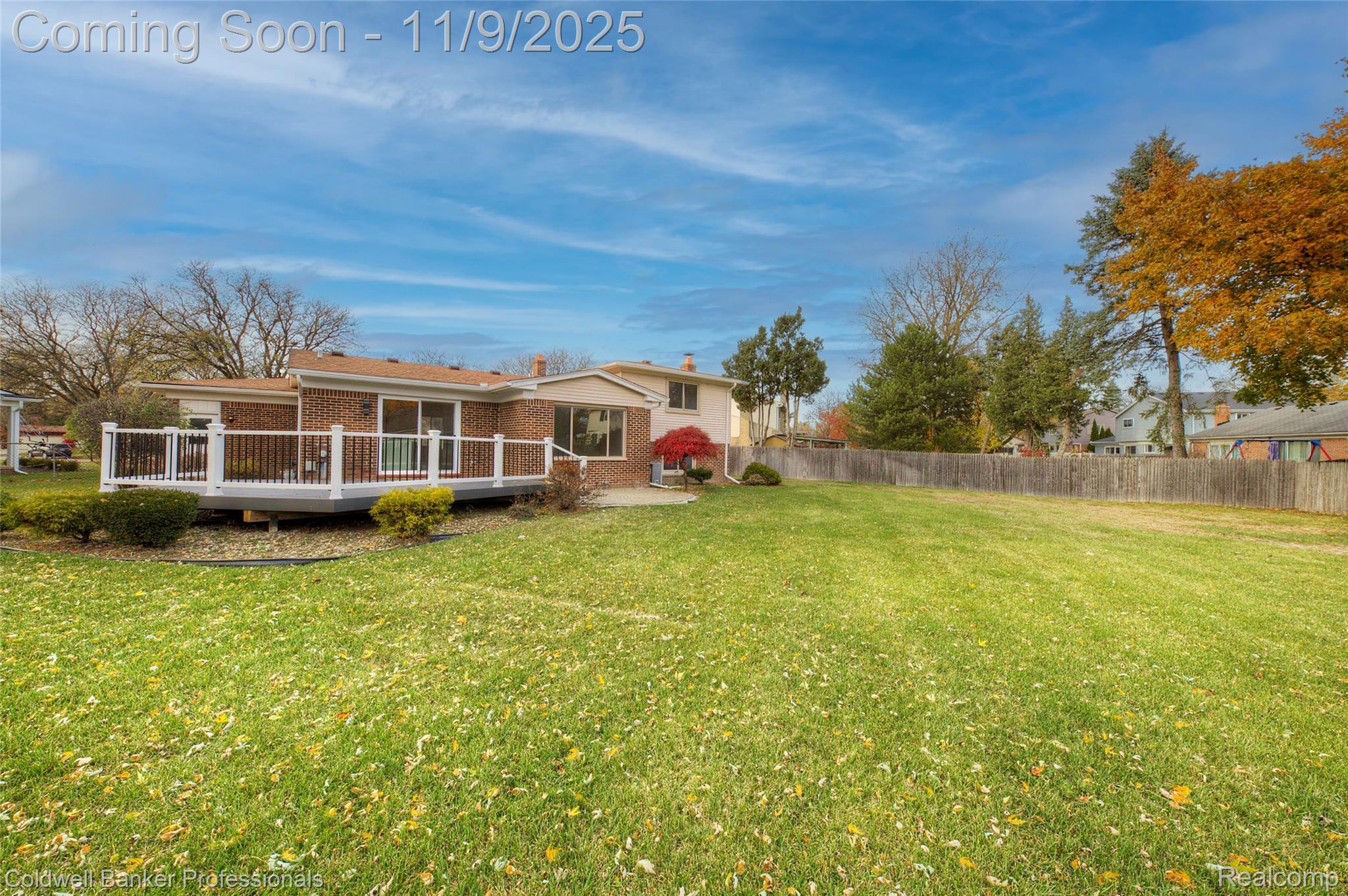 Troy, Michigan, 48085, United States, 4 Bedrooms Bedrooms, ,2 BathroomsBathrooms,Residential,For Sale,1989080