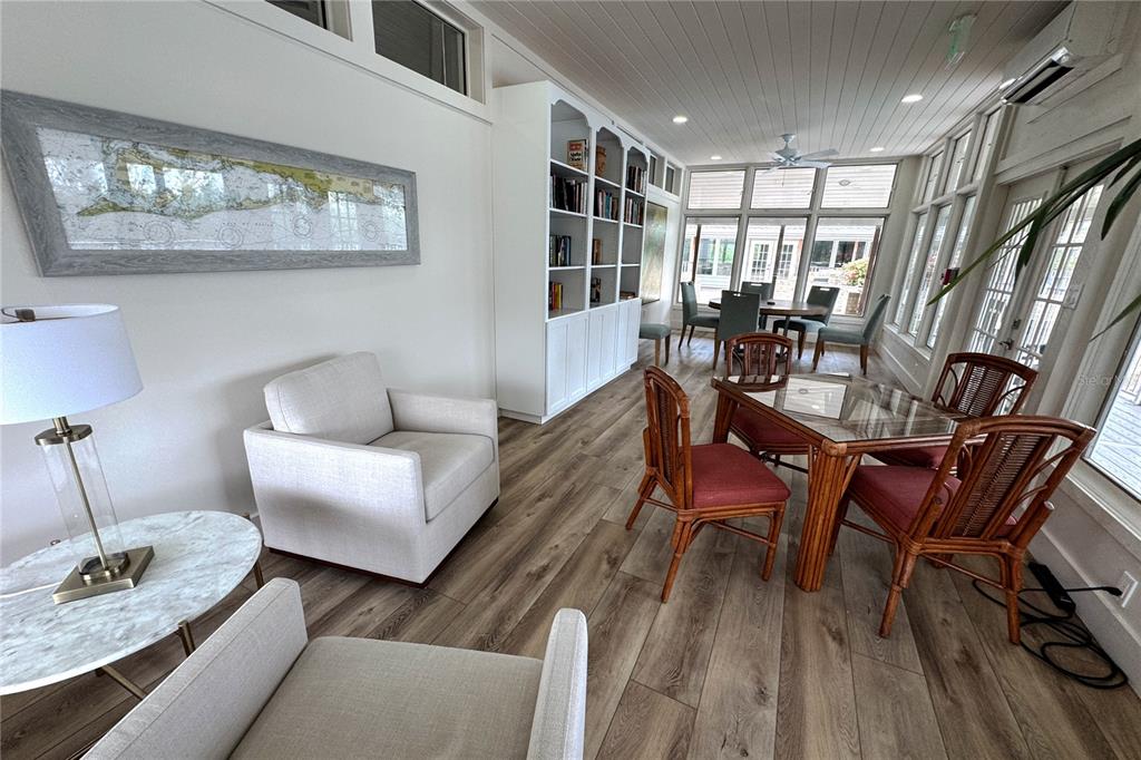 Bradenton, Florida, 34210, United States, 2 Bedrooms Bedrooms, ,3 BathroomsBathrooms,Residential,For Sale,1793424