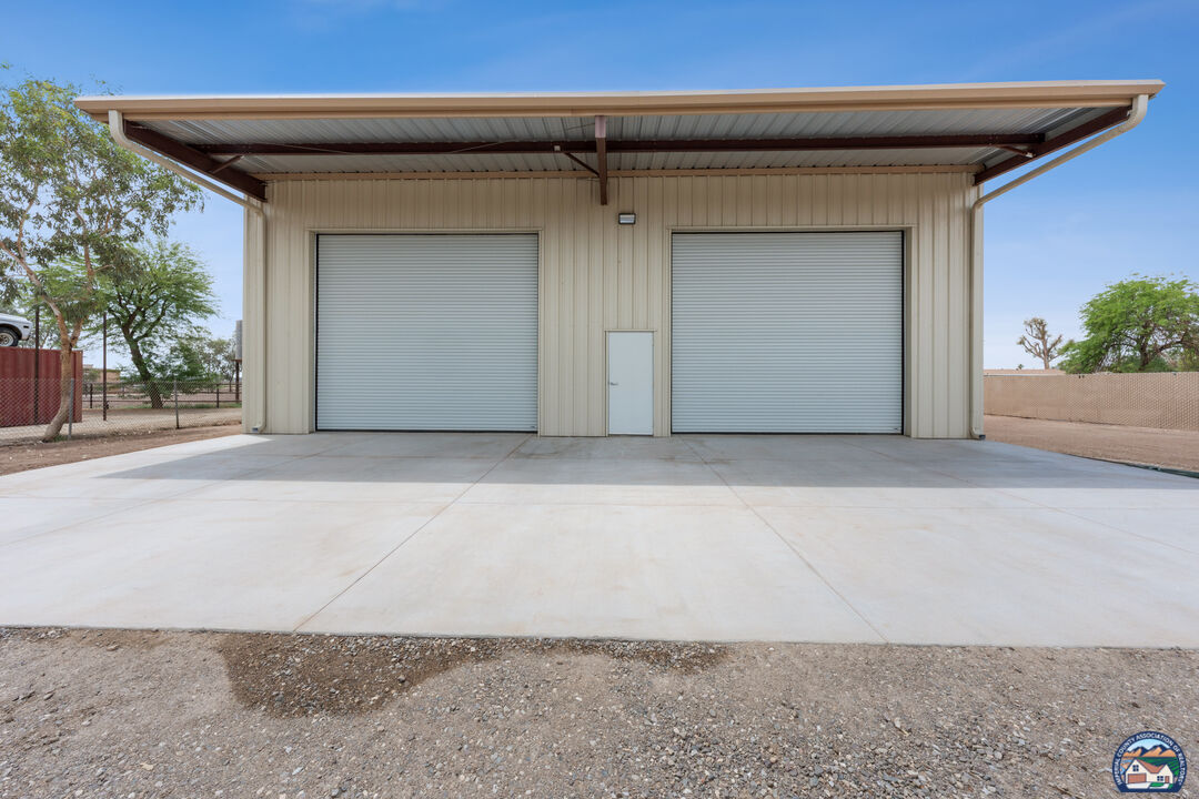 El Centro, California, 92243, United States, 4 Bedrooms Bedrooms, ,3 BathroomsBathrooms,Residential,For Sale,1838686