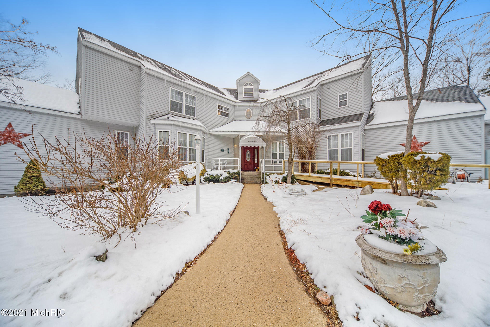 Harbor Springs, Michigan, 49740, United States, 5 Bedrooms Bedrooms, ,6 BathroomsBathrooms,Residential,For Sale,1914650