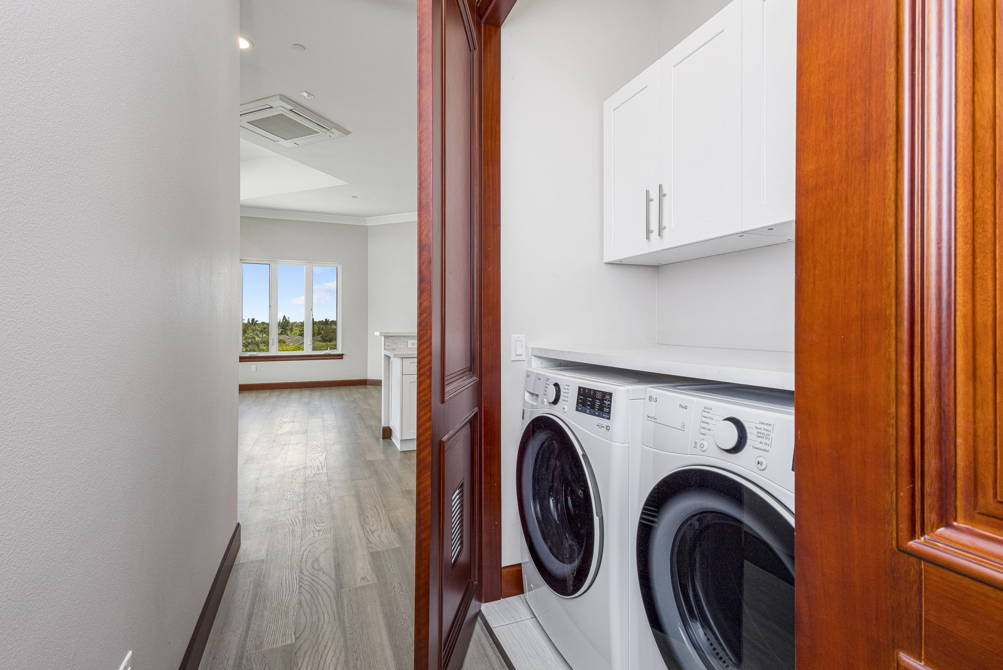 Kihei, Hawaii, 96753, United States, 2 Bedrooms Bedrooms, ,2 BathroomsBathrooms,Residential,For Sale,1983040