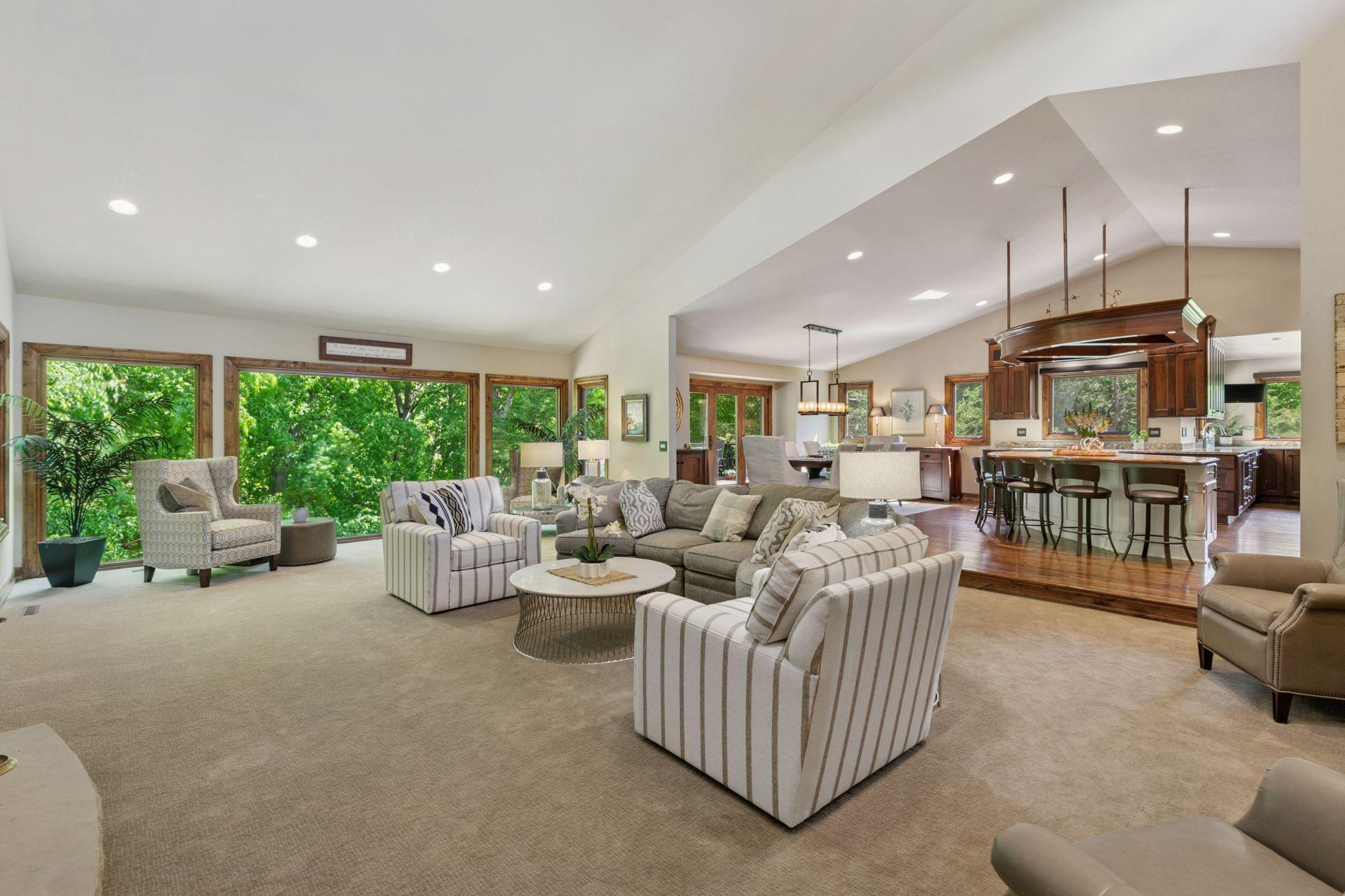 Chanhassen, Minnesota, 55318, United States, 5 Bedrooms Bedrooms, ,2 BathroomsBathrooms,Residential,For Sale,1847378
