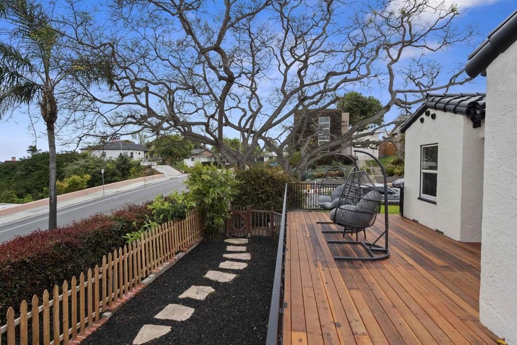 San Diego, California, 92107, United States, 3 Bedrooms Bedrooms, ,2 BathroomsBathrooms,Residential,For Sale,1908264