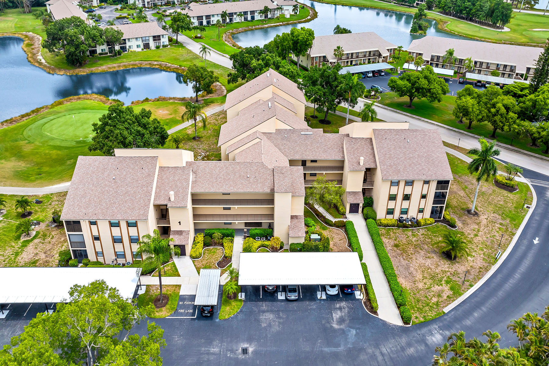  CROSS CREEK - TERRACE CONDO VILLAGE - 物件實景