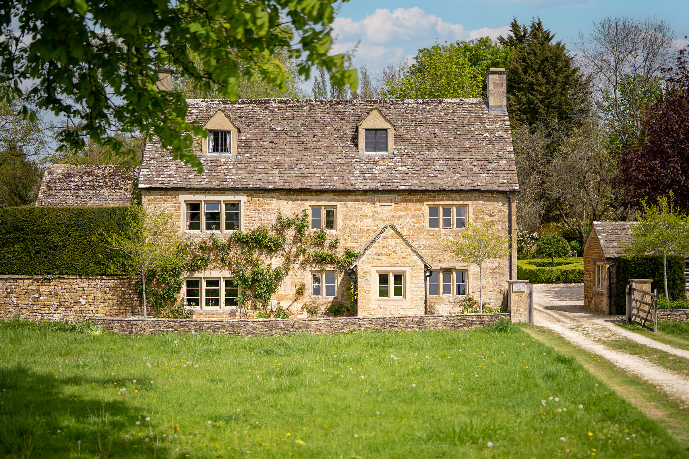  A quintessential Cotswold home in one of the most desirable villages - 物件實景