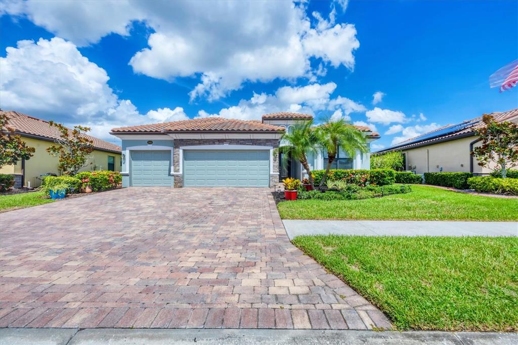 Venice, Florida, 34293, United States, 4 Bedrooms Bedrooms, ,2 BathroomsBathrooms,Residential,For Sale,1977981