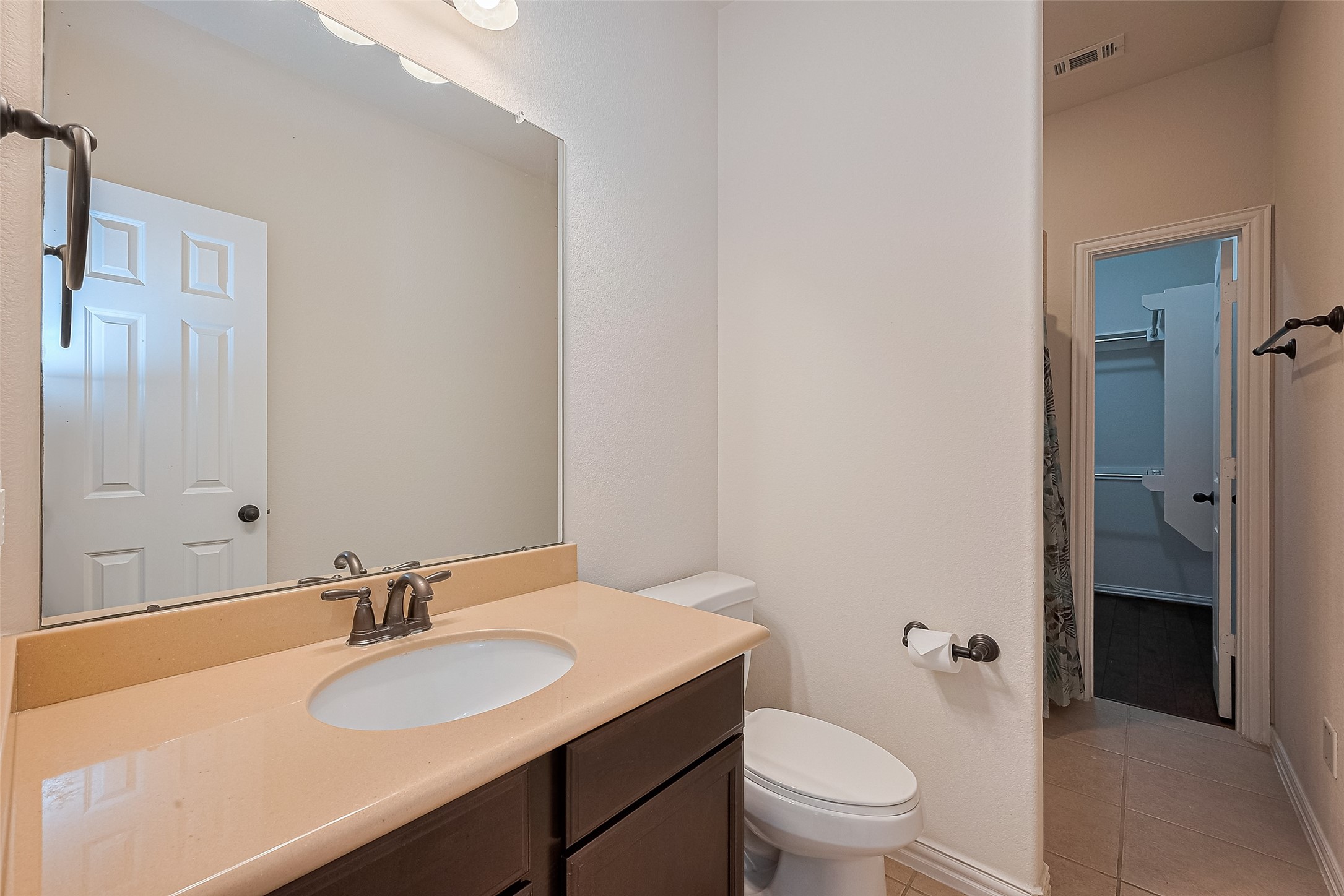 Cypress, Texas, 77433, United States, 5 Bedrooms Bedrooms, ,5 BathroomsBathrooms,Residential,For Sale,1998963