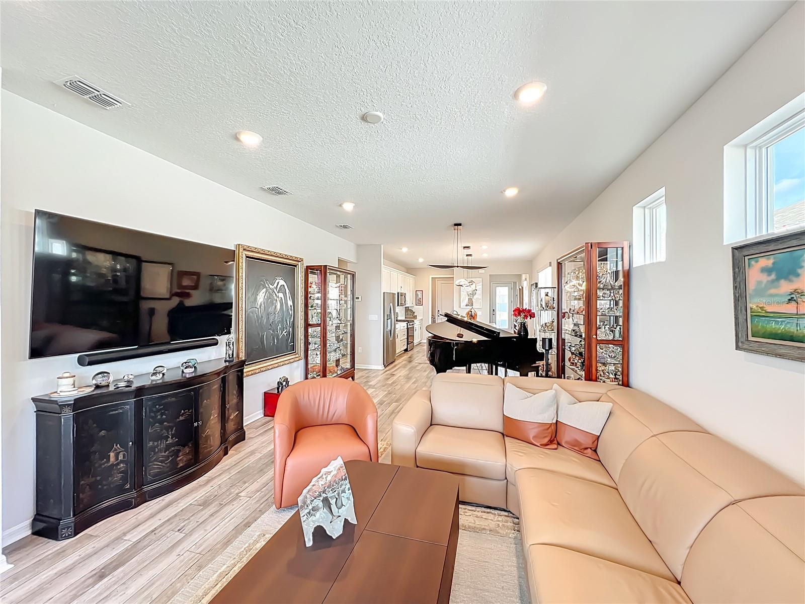 MINNEOLA, Florida, 34715, United States, 3 Bedrooms Bedrooms, ,2 BathroomsBathrooms,Residential,For Sale,2010433