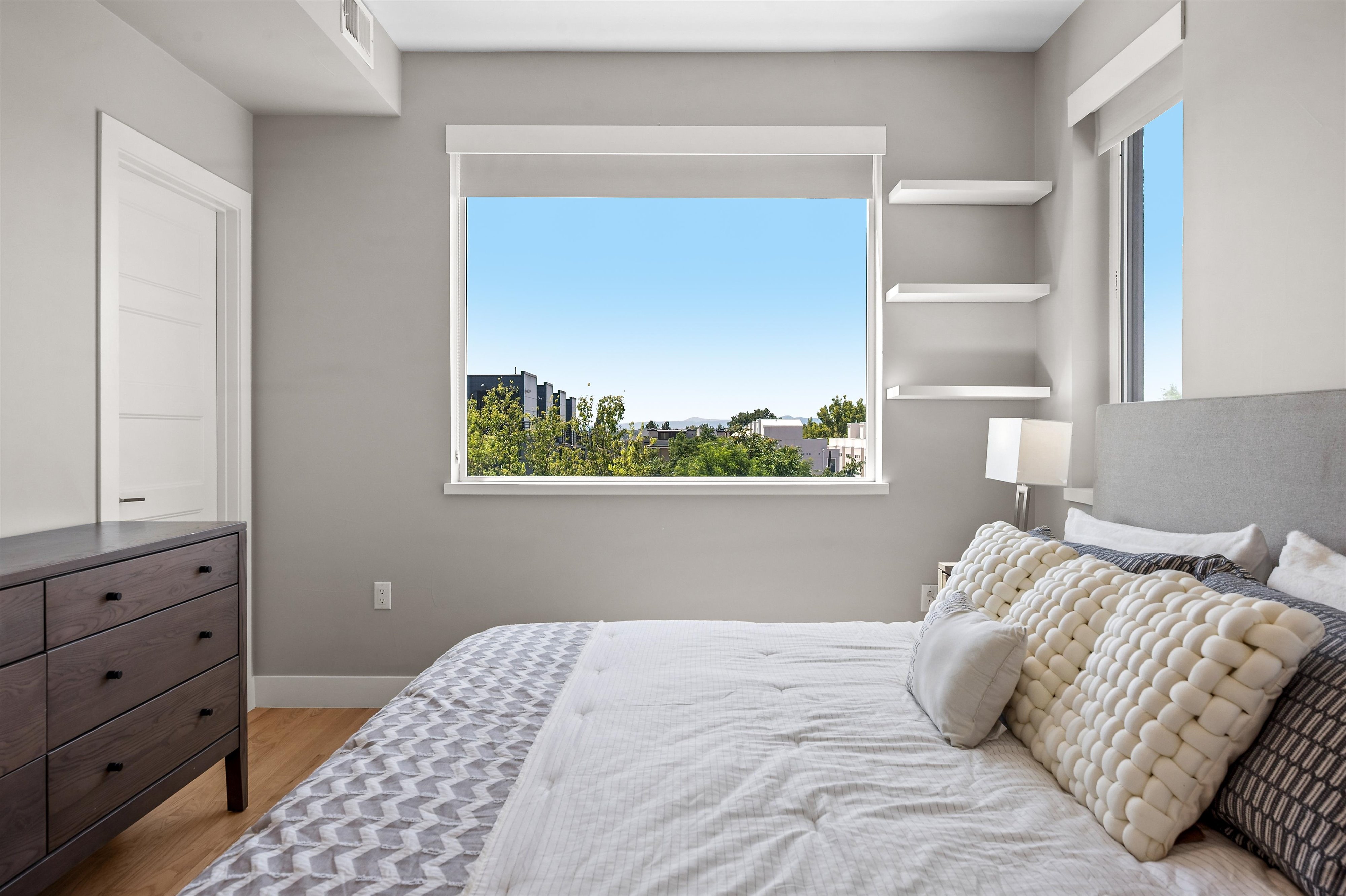  Condo Perched Above Jefferson Park with Rooftop Deck - 物件實景