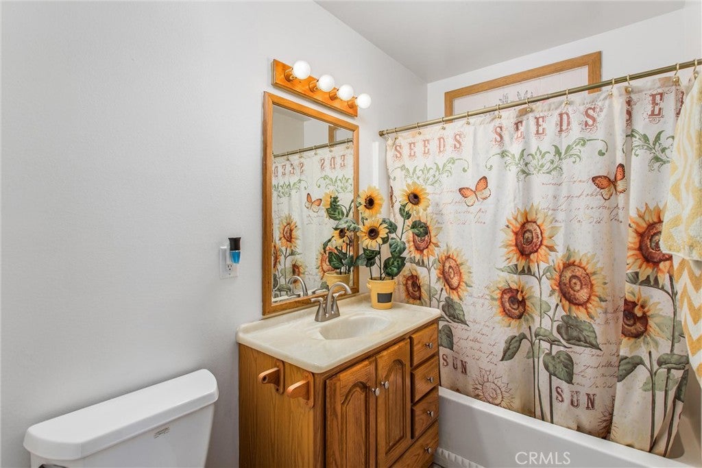 Oak Hills, California, 92344, United States, 3 Bedrooms Bedrooms, ,4 BathroomsBathrooms,Residential,For Sale,1974098