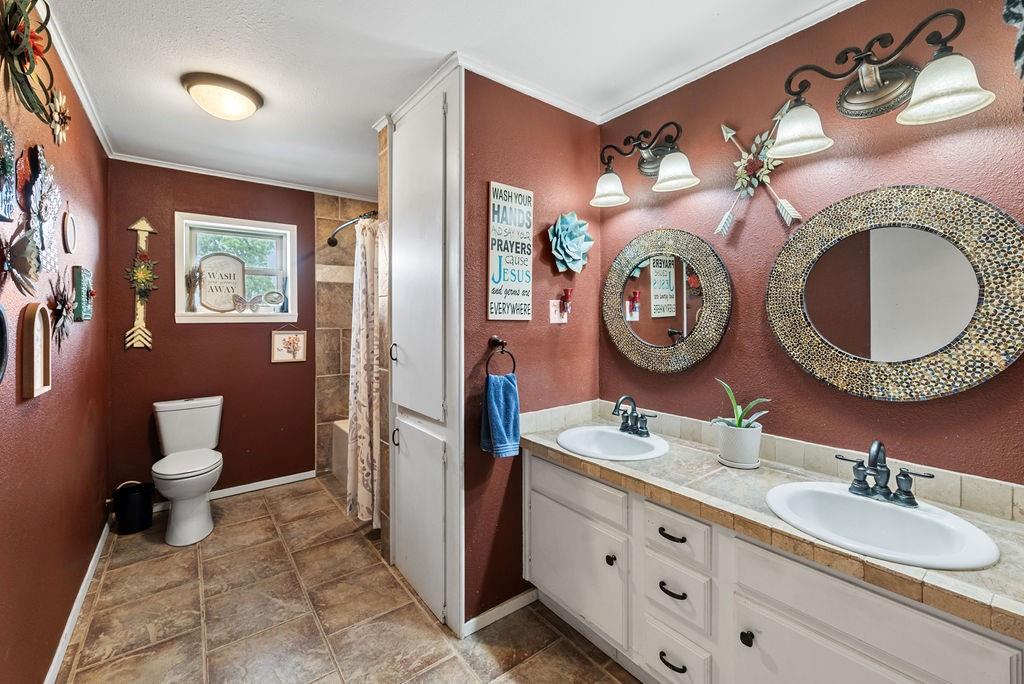 1475 FM 49, Mineola, Texas, 75773, United States, 4 Bedrooms Bedrooms, ,3 BathroomsBathrooms,Residential,For Sale,1475 FM 49,1675344