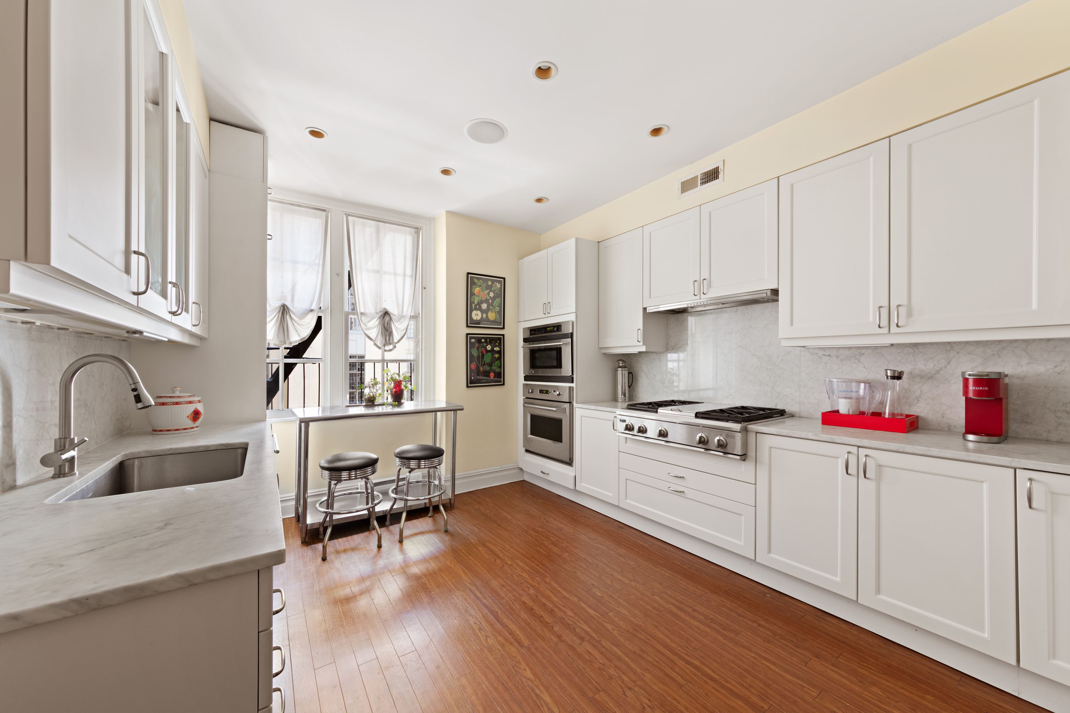  130 East 67th Street - 物件實景