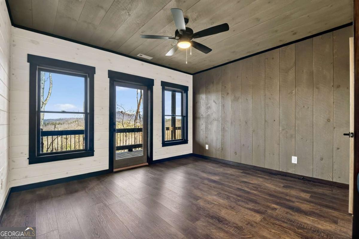 Mineral Bluff, Georgia, 30559, United States, 4 Bedrooms Bedrooms, ,4 BathroomsBathrooms,Residential,For Sale,2011407