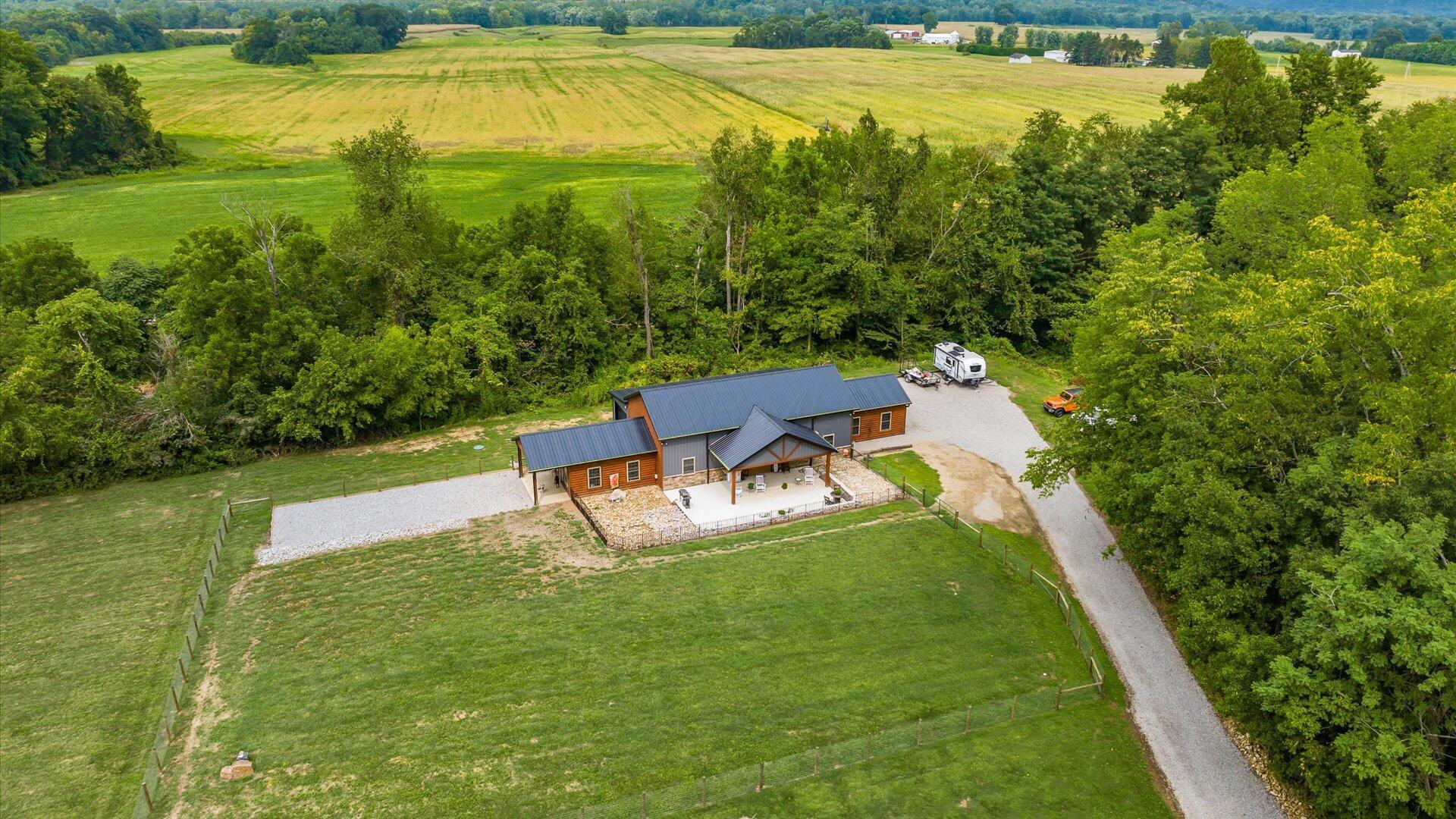Frazeysburg, Ohio, 43822, United States, 3 Bedrooms Bedrooms, ,2 BathroomsBathrooms,Residential,For Sale,1942173