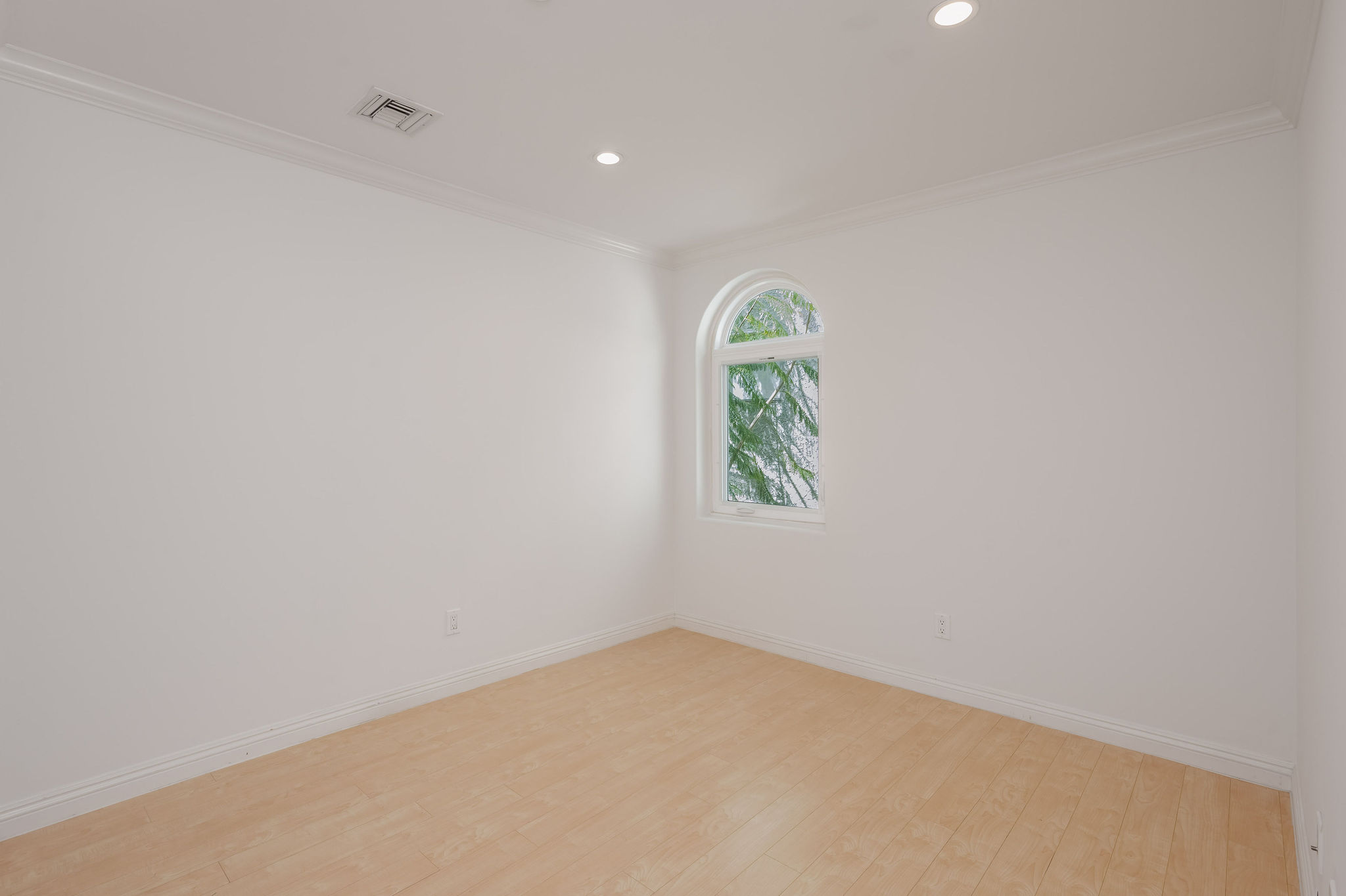  4325 Stern Avenue - 物件實景