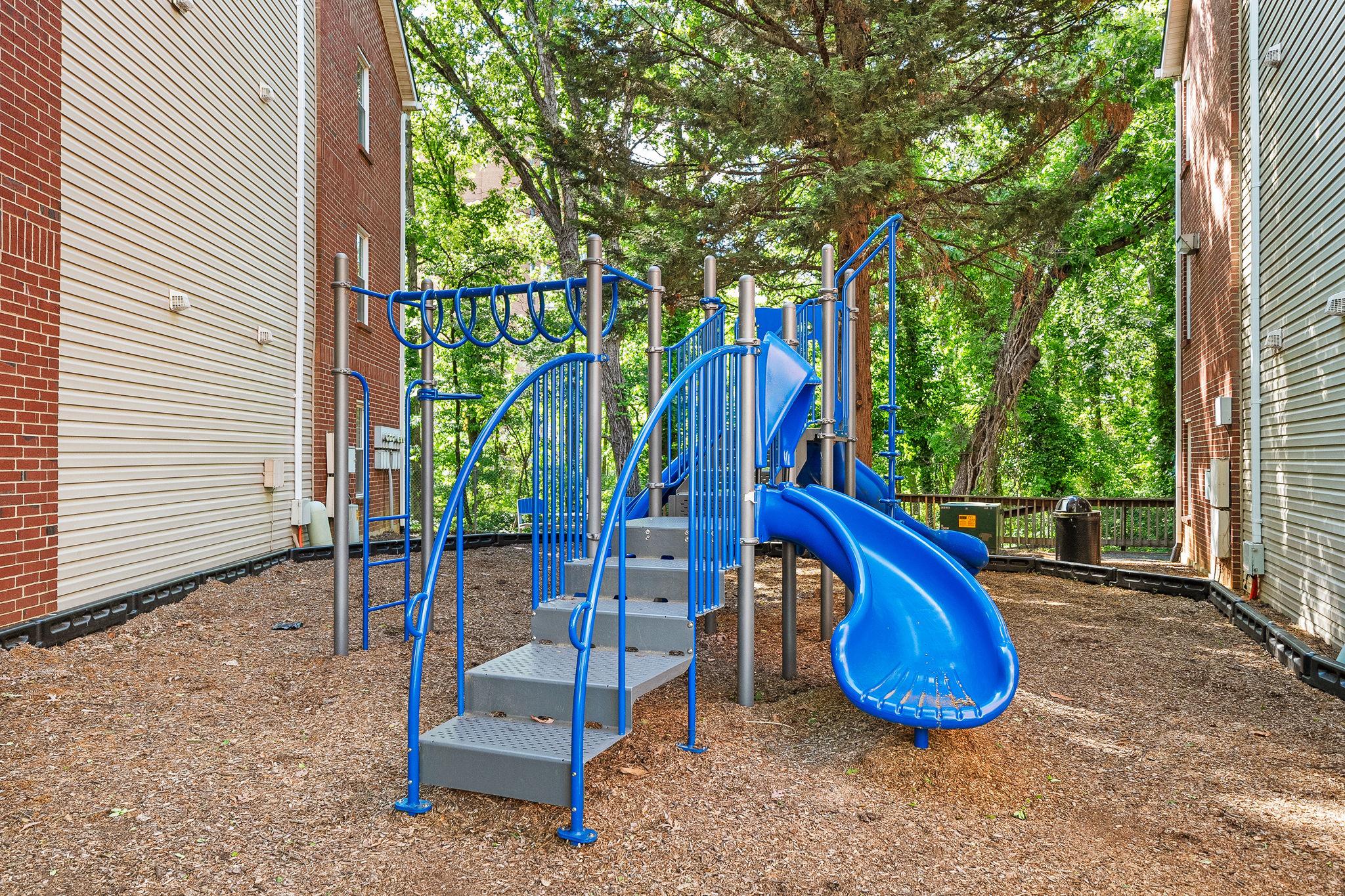 3309 Wyndham Circle, Alexandria, VA, 22302 - 物件實景