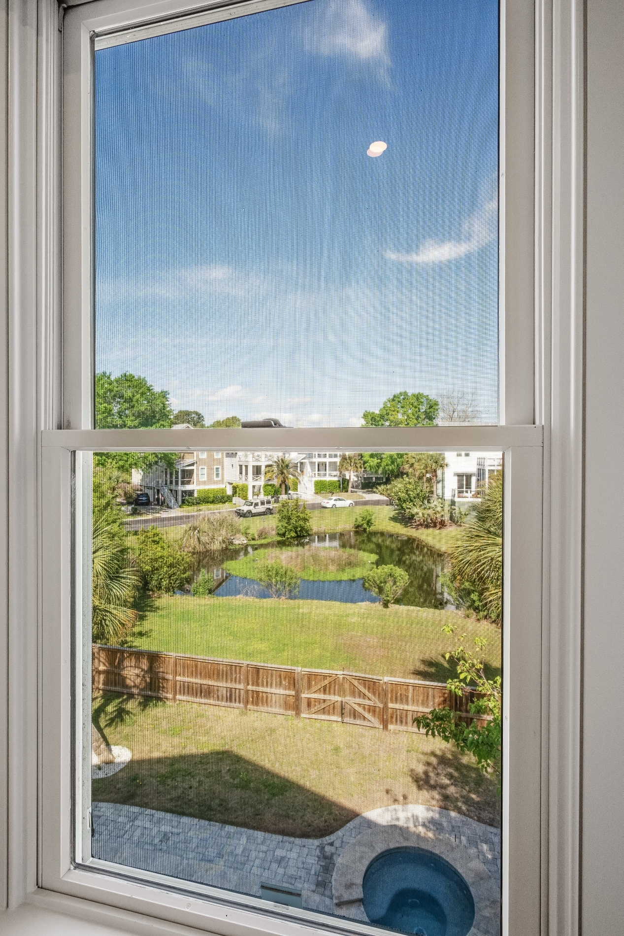  764 Post Oak Drive - 物件實景