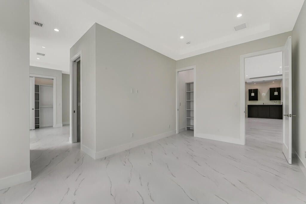 Lake Worth, Florida, 33467, United States, 5 Bedrooms Bedrooms, ,5 BathroomsBathrooms,Residential,For Sale,1982924