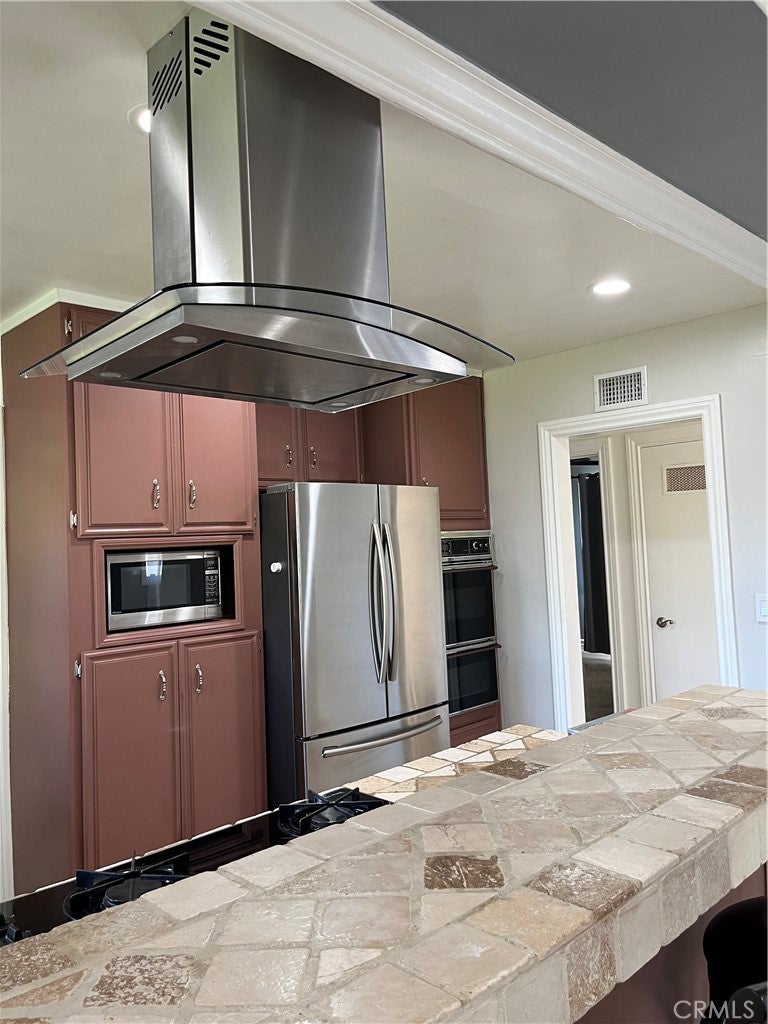 Redlands, California, 92374, United States, 3 Bedrooms Bedrooms, ,2 BathroomsBathrooms,Residential,For Sale,2048090