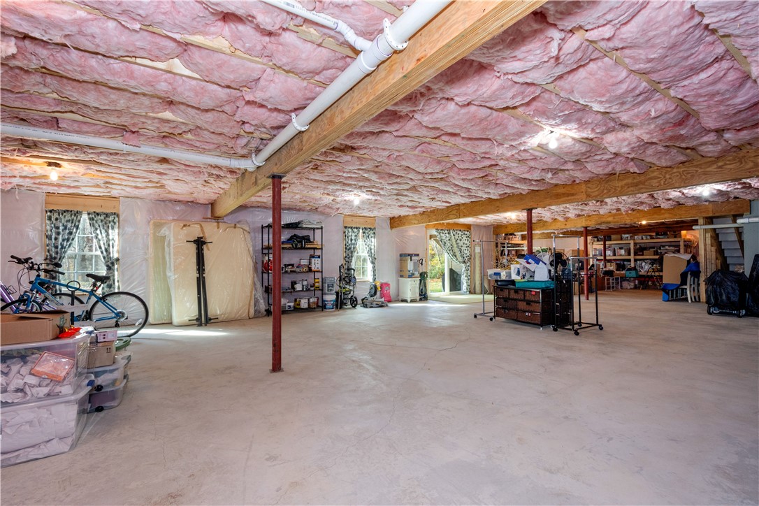 Burrillville, Rhode Island, 02858, United States, 3 Bedrooms Bedrooms, ,2 BathroomsBathrooms,Residential,For Sale,1991043