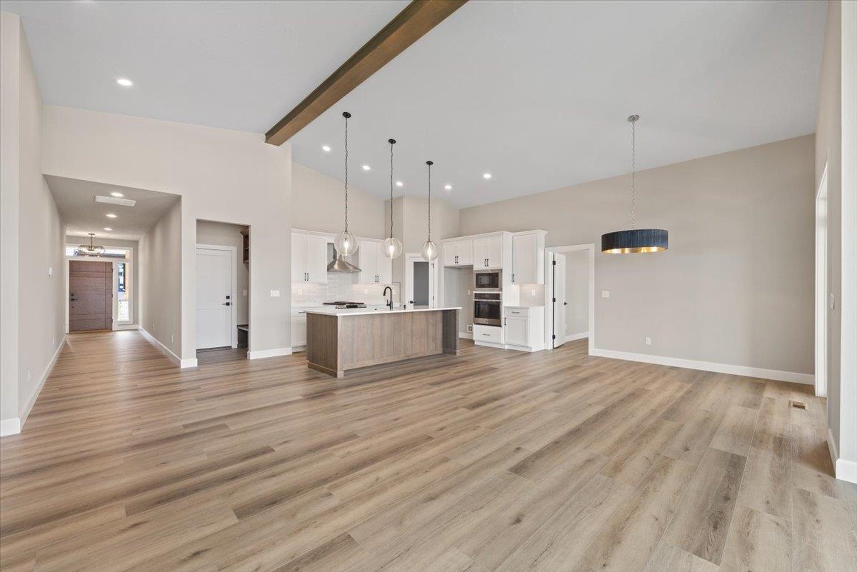 Spokane Valley, Washington, 99037, United States, 3 Bedrooms Bedrooms, ,2 BathroomsBathrooms,Residential,For Sale,1877270