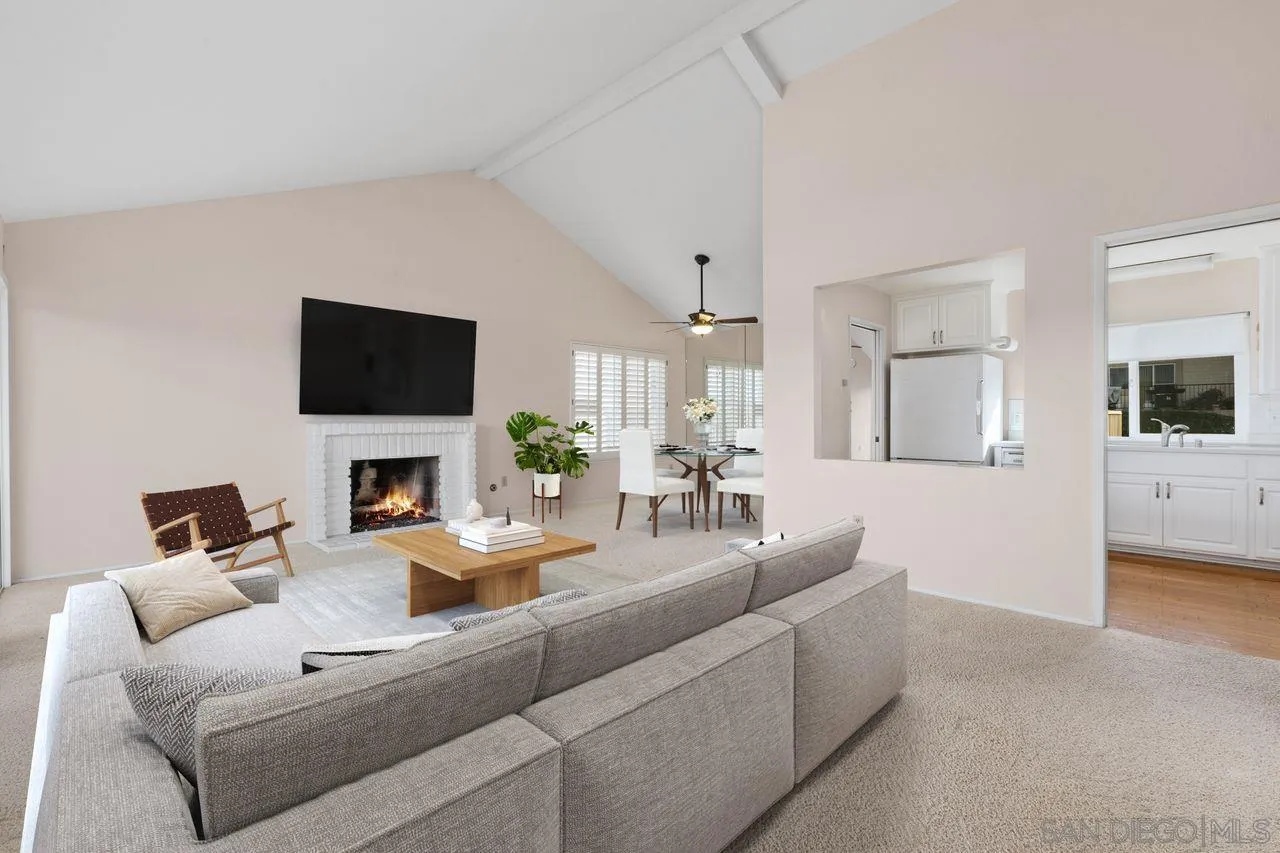 San Diego, California, 92128, United States, 2 Bedrooms Bedrooms, ,2 BathroomsBathrooms,Residential,For Sale,1991456