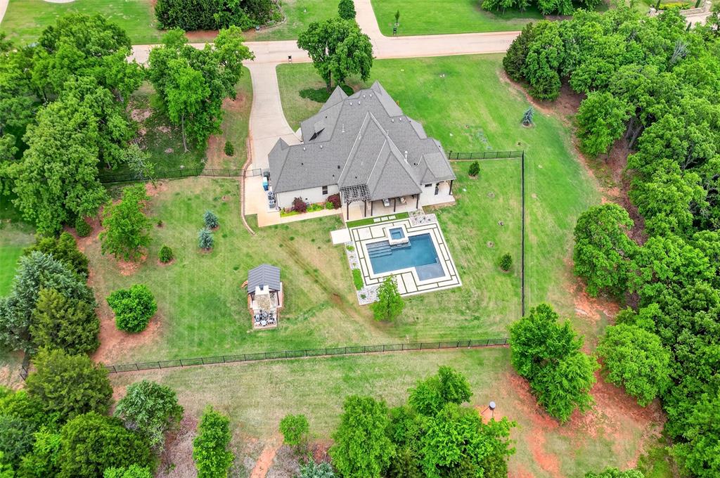 Arcadia, Oklahoma, 73007, United States, 4 Bedrooms Bedrooms, ,5 BathroomsBathrooms,Residential,For Sale,2034097