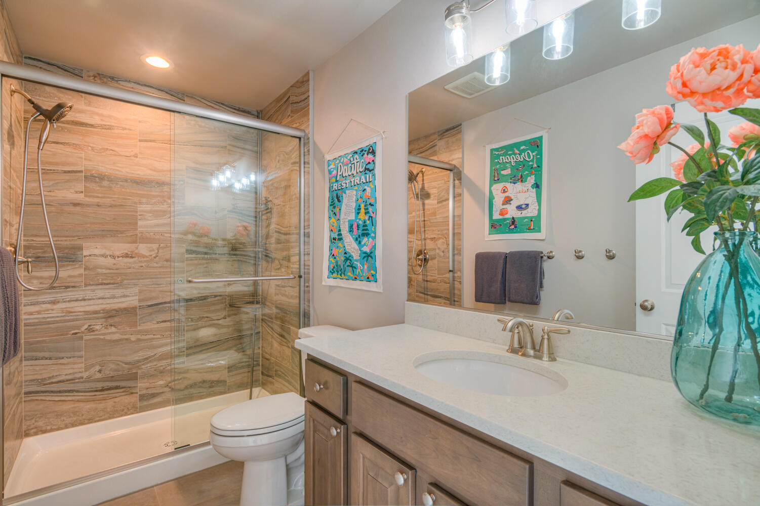 La Pine, Oregon, 97739, United States, 3 Bedrooms Bedrooms, ,3 BathroomsBathrooms,Residential,For Sale,2016601