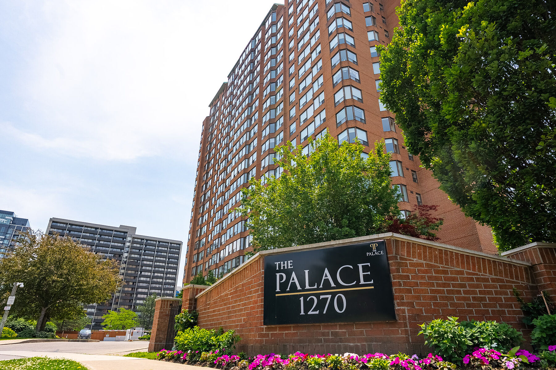  Downtown Burlington Condo - 物件實景