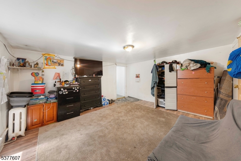 Plainfield City, New Jersey, 07060, United States, 8 Bedrooms Bedrooms, ,5 BathroomsBathrooms,Residential,For Sale,1933481