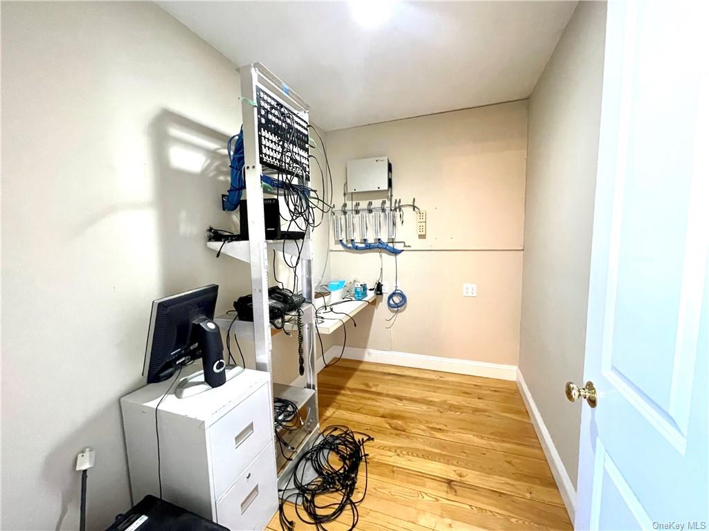 Hyde Park, New York, 12538, United States, 4 Bedrooms Bedrooms, ,5 BathroomsBathrooms,Residential,For Sale,1980113