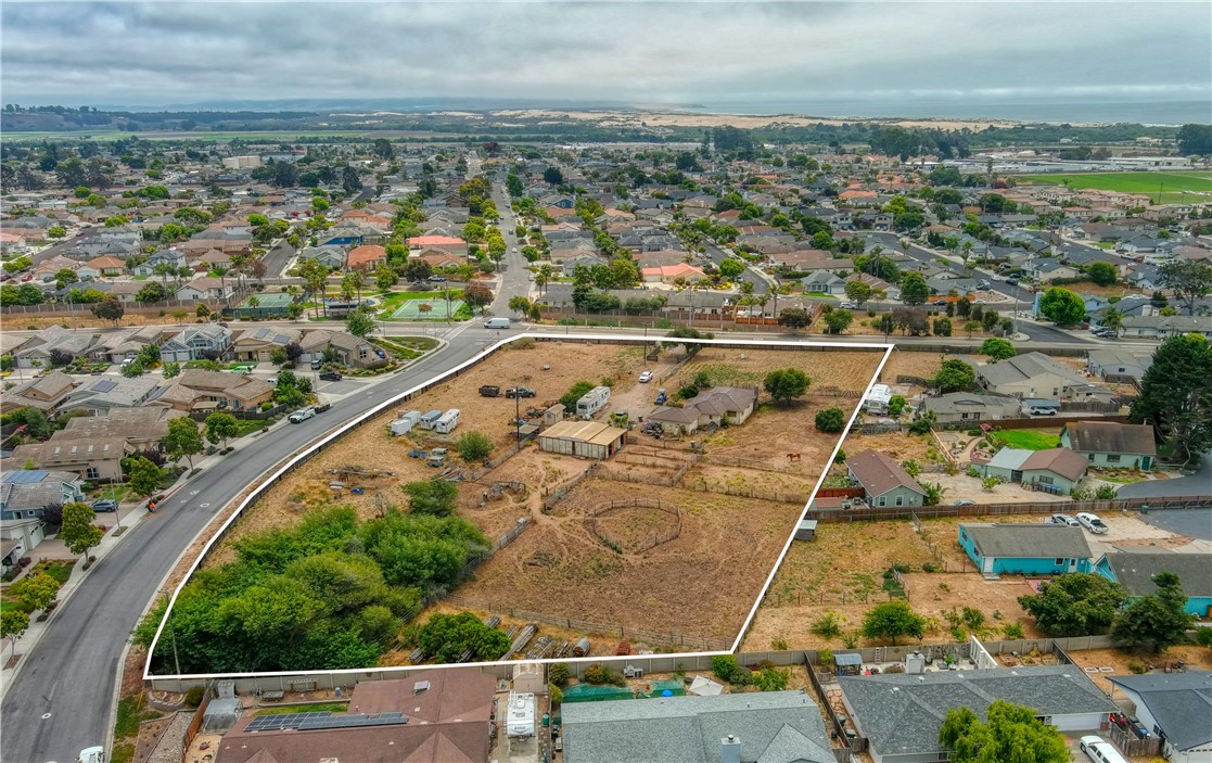 Grover Beach, California, 93433, United States, 3 Bedrooms Bedrooms, ,2 BathroomsBathrooms,Residential,For Sale,1899547