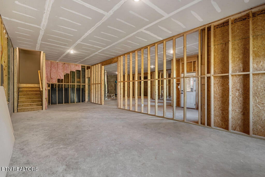 Lenoir City, Tennessee, 37771, United States, 3 Bedrooms Bedrooms, ,2 BathroomsBathrooms,Residential,For Sale,1933466