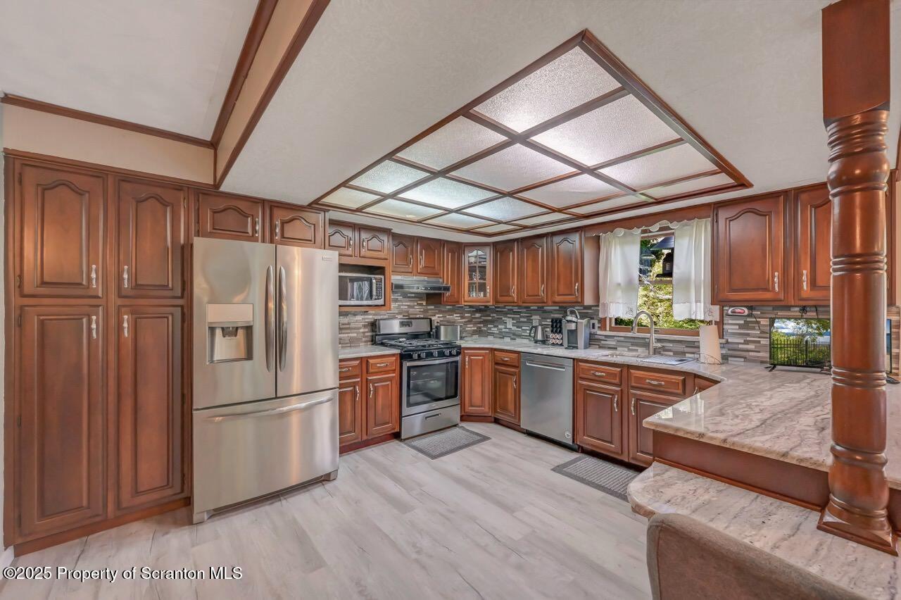 Gouldsboro, Pennsylvania, 18424, United States, 5 Bedrooms Bedrooms, ,2 BathroomsBathrooms,Residential,For Sale,1932796