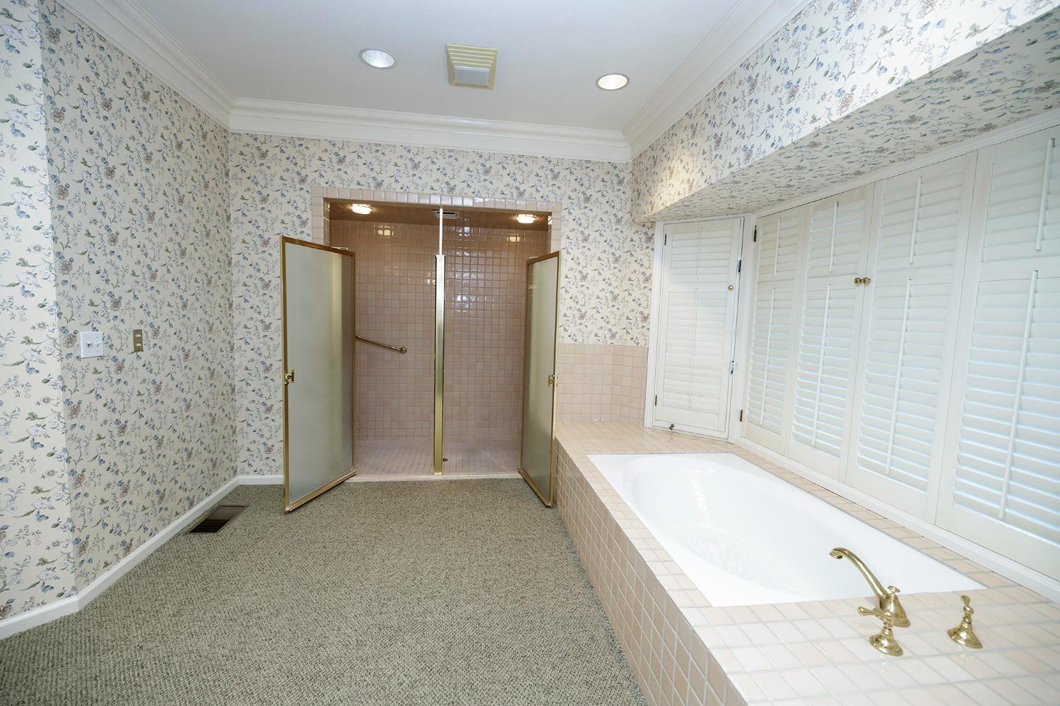 Turlock, California, 95380, United States, 4 Bedrooms Bedrooms, ,5 BathroomsBathrooms,Residential,For Sale,1992358