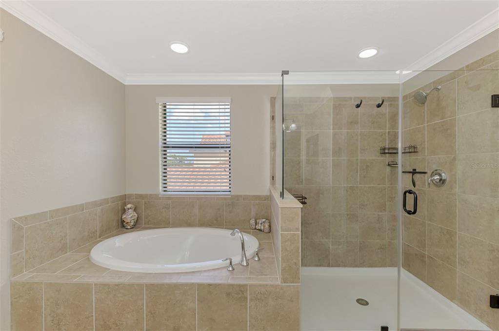 Venice, Florida, 34293, United States, 5 Bedrooms Bedrooms, ,3 BathroomsBathrooms,Residential,For Sale,1705065