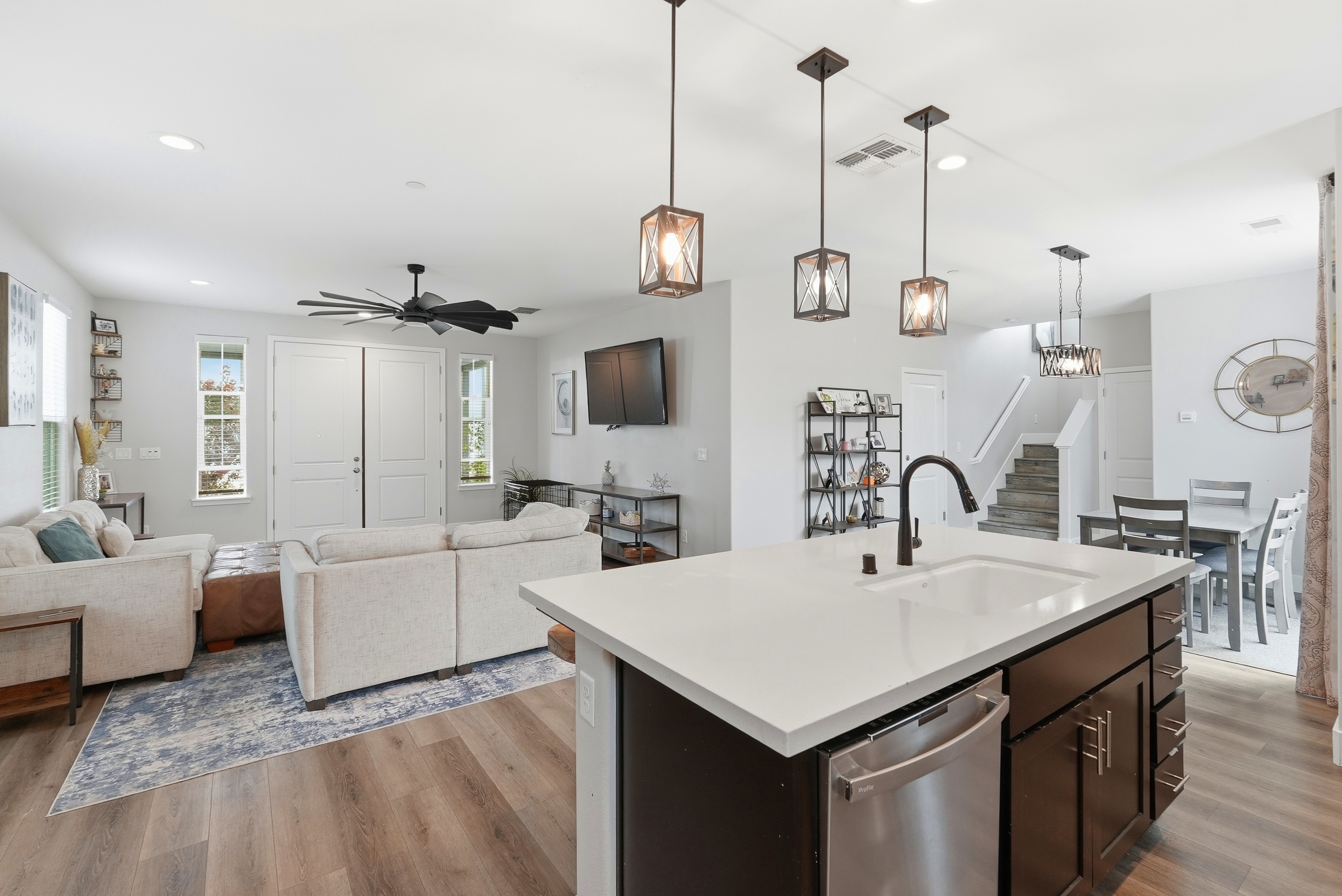  673 Silo Street, Folsom, CA 95630 - 物件實景