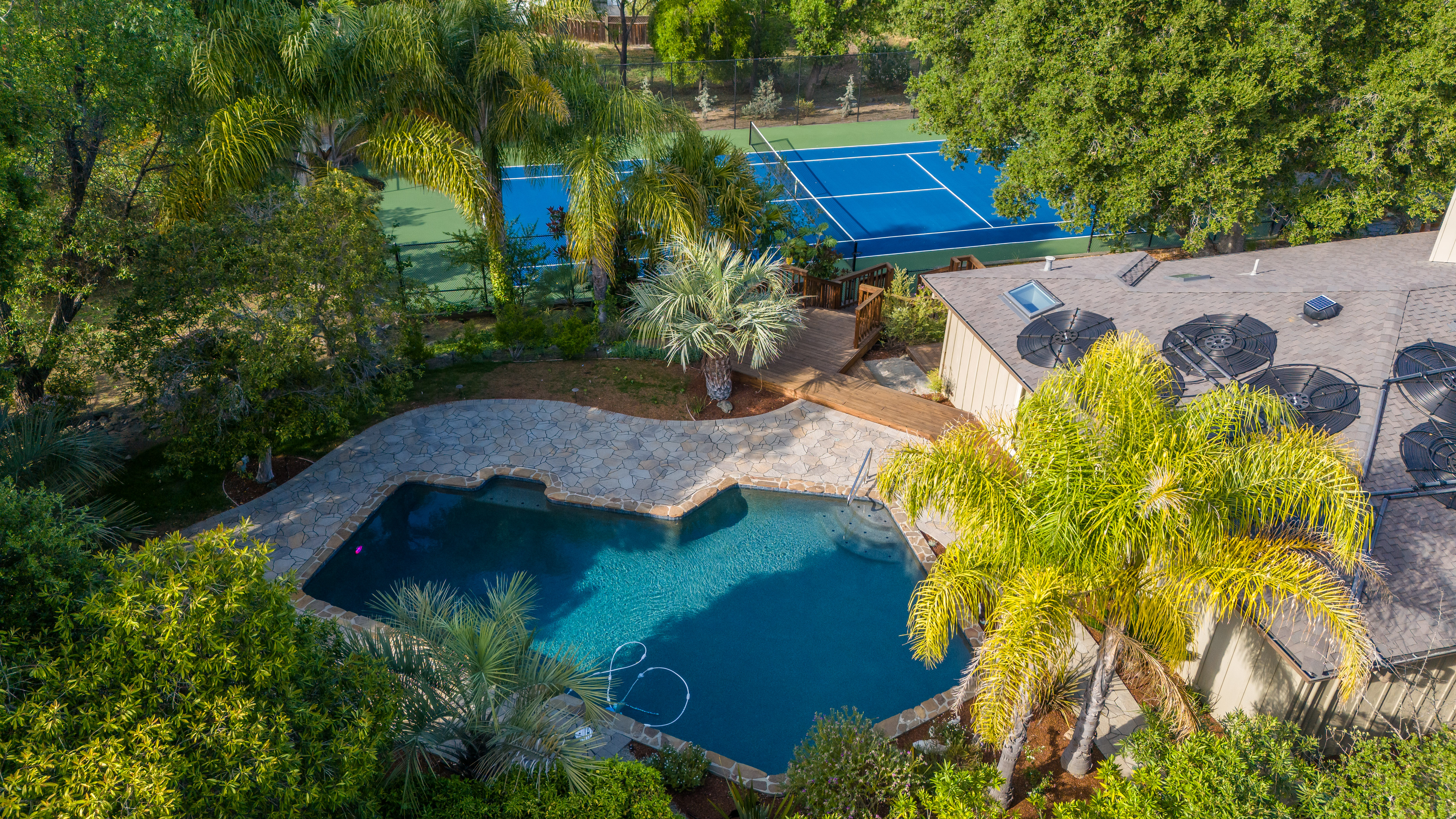  Contemporary Luxury with Pool, Tennis, and Solar - 物件實景
