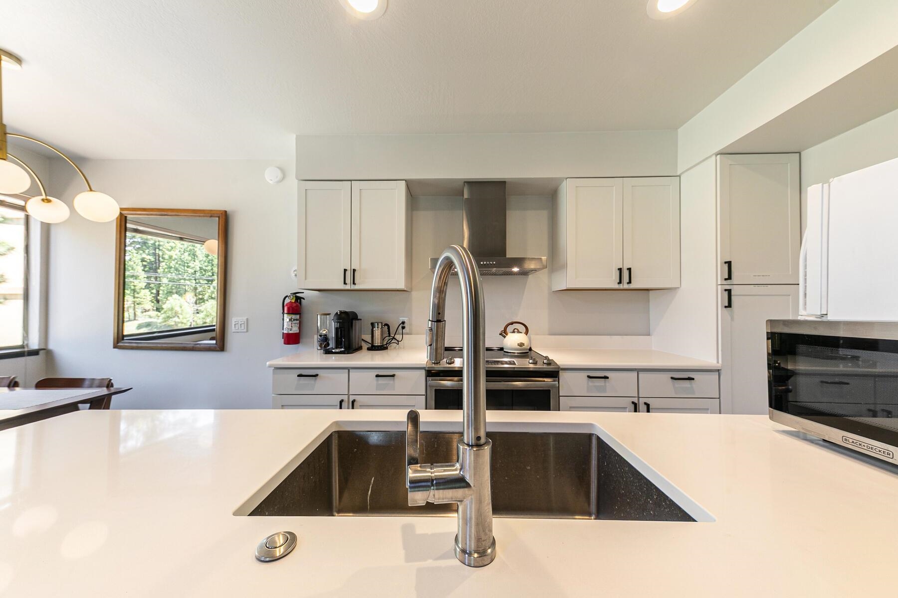 Kings Beach, California, 96161, United States, 1 Bedroom Bedrooms, ,1 BathroomBathrooms,Residential,For Sale,1865175