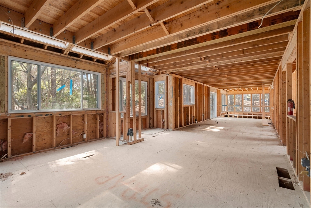 Weston, Massachusetts, 02493, United States, ,Residential,For Sale,1766237