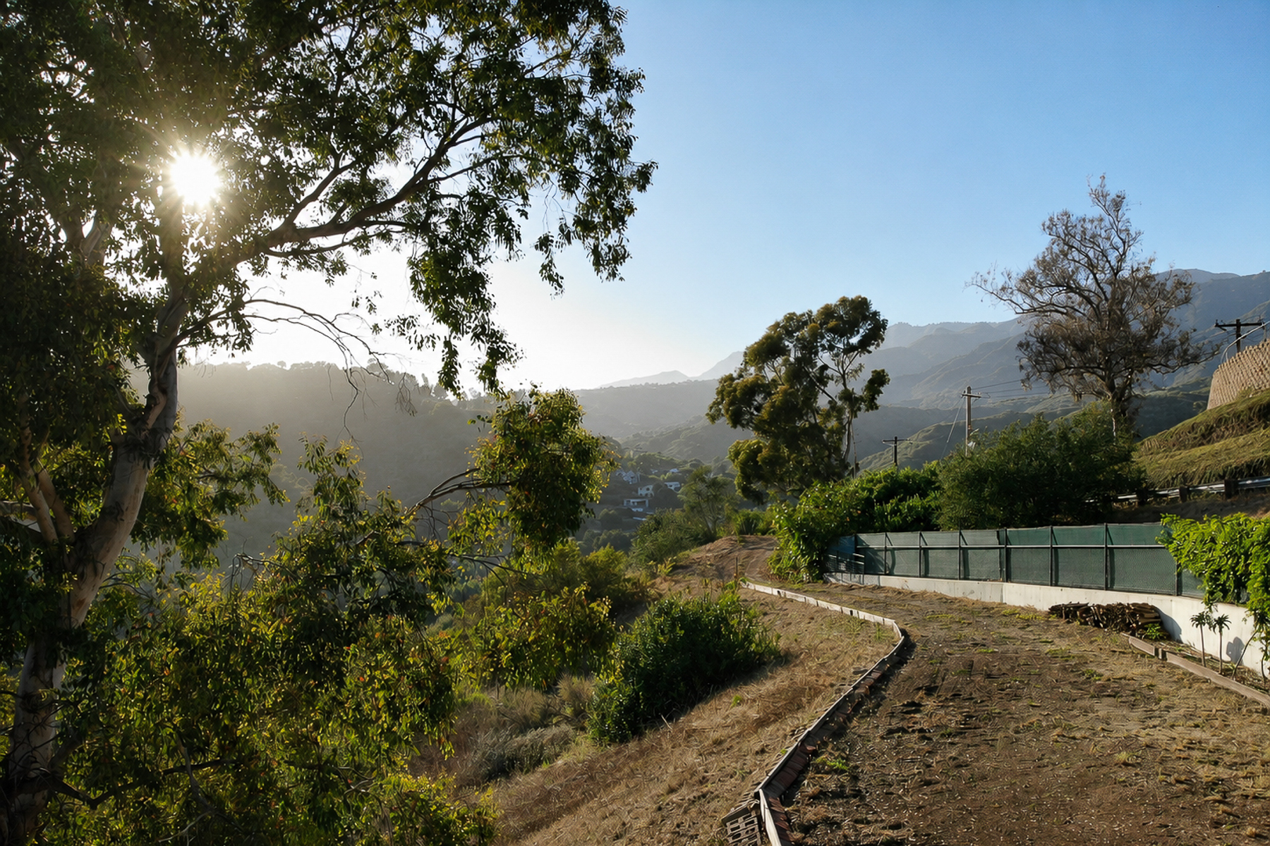  Foothill Views, Endless Potential - 物件實景
