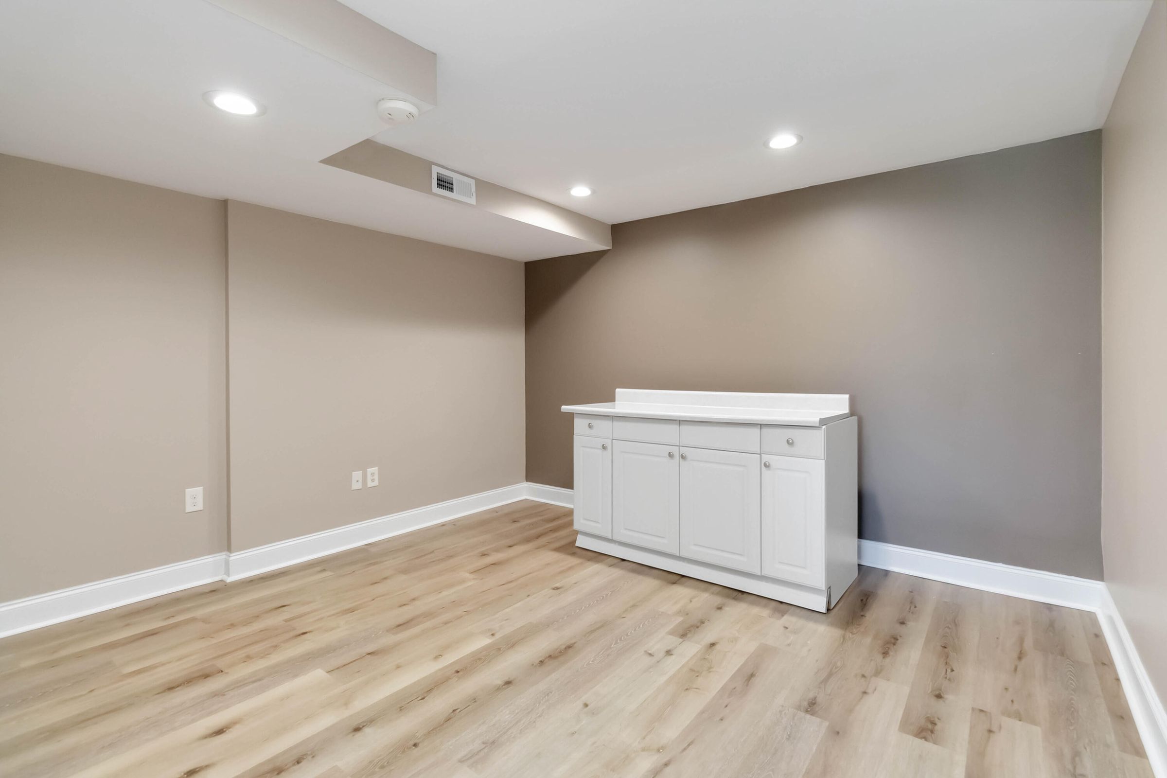 London, Kentucky, 40744, United States, 5 Bedrooms Bedrooms, ,4 BathroomsBathrooms,Residential,For Sale,2006451